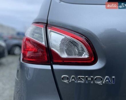 Сірий Ніссан Кашкай, об'ємом двигуна 1.5 л та пробігом 218 тис. км за 12000 $, фото 32 на Automoto.ua