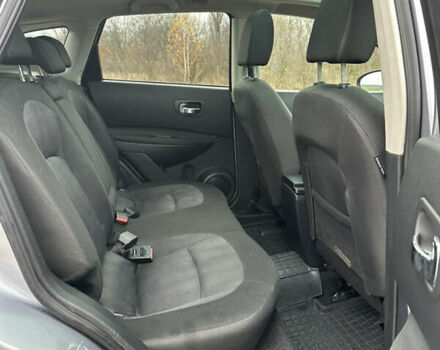 Серый Ниссан Кашкай, объемом двигателя 1.5 л и пробегом 260 тыс. км за 8950 $, фото 32 на Automoto.ua