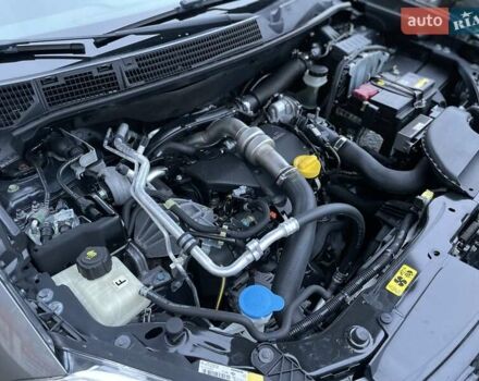Сірий Ніссан Кашкай, об'ємом двигуна 1.5 л та пробігом 218 тис. км за 12000 $, фото 44 на Automoto.ua