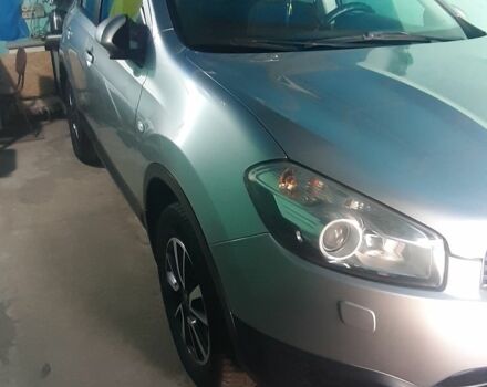 Серый Ниссан Кашкай, объемом двигателя 2 л и пробегом 210 тыс. км за 10000 $, фото 1 на Automoto.ua