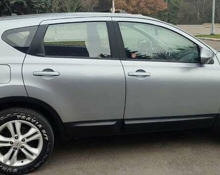 Серый Ниссан Кашкай, объемом двигателя 1.5 л и пробегом 230 тыс. км за 9700 $, фото 24 на Automoto.ua