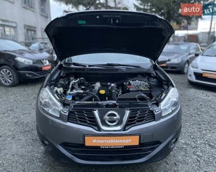 Сірий Ніссан Кашкай, об'ємом двигуна 1.5 л та пробігом 218 тис. км за 12000 $, фото 42 на Automoto.ua