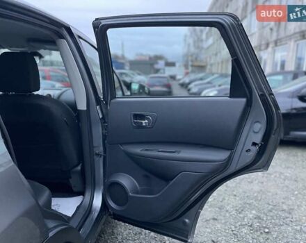 Сірий Ніссан Кашкай, об'ємом двигуна 1.5 л та пробігом 218 тис. км за 12000 $, фото 34 на Automoto.ua