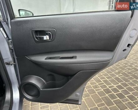 Серый Ниссан Кашкай, объемом двигателя 1.6 л и пробегом 239 тыс. км за 10300 $, фото 19 на Automoto.ua