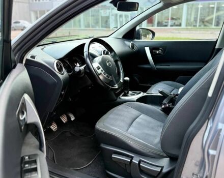 Сірий Ніссан Кашкай, об'ємом двигуна 1.6 л та пробігом 162 тис. км за 10300 $, фото 7 на Automoto.ua