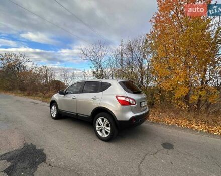 Серый Ниссан Кашкай, объемом двигателя 2 л и пробегом 208 тыс. км за 10500 $, фото 5 на Automoto.ua