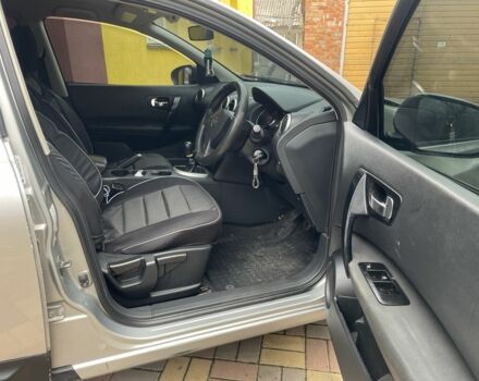 Серый Ниссан Кашкай, объемом двигателя 1.5 л и пробегом 160 тыс. км за 2999 $, фото 8 на Automoto.ua