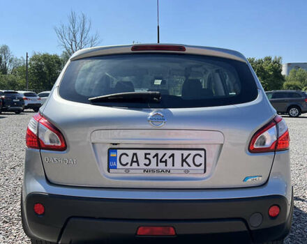 Сірий Ніссан Кашкай, об'ємом двигуна 1.46 л та пробігом 209 тис. км за 9700 $, фото 4 на Automoto.ua