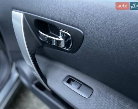 Сірий Ніссан Кашкай, об'ємом двигуна 1.5 л та пробігом 218 тис. км за 12000 $, фото 39 на Automoto.ua