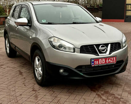 Сірий Ніссан Кашкай, об'ємом двигуна 1.5 л та пробігом 193 тис. км за 10199 $, фото 1 на Automoto.ua