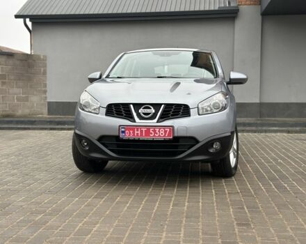 Серый Ниссан Кашкай, объемом двигателя 1.6 л и пробегом 239 тыс. км за 10300 $, фото 1 на Automoto.ua