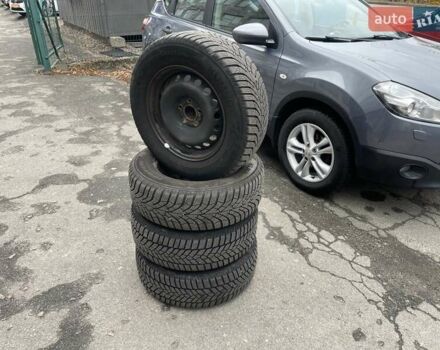 Серый Ниссан Кашкай, объемом двигателя 1.6 л и пробегом 199 тыс. км за 11500 $, фото 84 на Automoto.ua