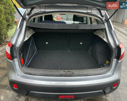 Серый Ниссан Кашкай, объемом двигателя 2 л и пробегом 170 тыс. км за 12000 $, фото 12 на Automoto.ua