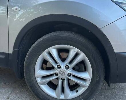 Сірий Ніссан Кашкай, об'ємом двигуна 2 л та пробігом 193 тис. км за 10500 $, фото 14 на Automoto.ua