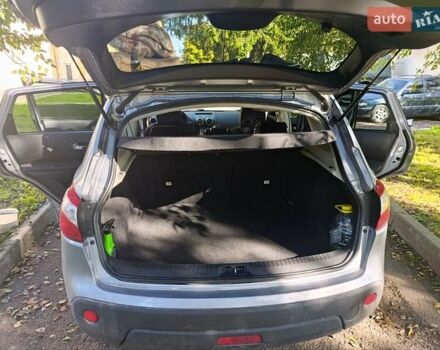 Серый Ниссан Кашкай, объемом двигателя 1.5 л и пробегом 256 тыс. км за 9300 $, фото 11 на Automoto.ua