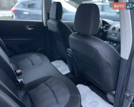 Сірий Ніссан Кашкай, об'ємом двигуна 1.5 л та пробігом 218 тис. км за 12000 $, фото 35 на Automoto.ua