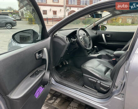Серый Ниссан Кашкай, объемом двигателя 2 л и пробегом 170 тыс. км за 12000 $, фото 15 на Automoto.ua