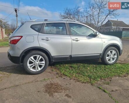 Серый Ниссан Кашкай, объемом двигателя 1.5 л и пробегом 218 тыс. км за 10250 $, фото 3 на Automoto.ua