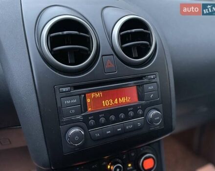 Сірий Ніссан Кашкай, об'ємом двигуна 1.5 л та пробігом 218 тис. км за 12000 $, фото 21 на Automoto.ua