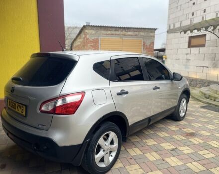 Серый Ниссан Кашкай, объемом двигателя 1.5 л и пробегом 160 тыс. км за 2999 $, фото 2 на Automoto.ua