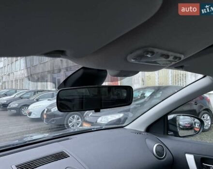 Сірий Ніссан Кашкай, об'ємом двигуна 1.5 л та пробігом 218 тис. км за 12000 $, фото 23 на Automoto.ua