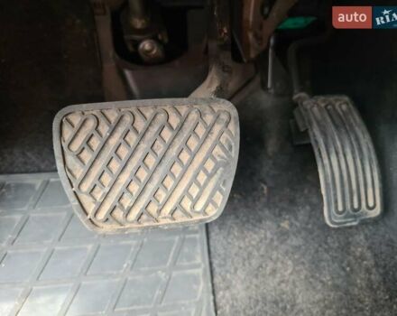 Сірий Ніссан Кашкай, об'ємом двигуна 2 л та пробігом 167 тис. км за 11000 $, фото 12 на Automoto.ua