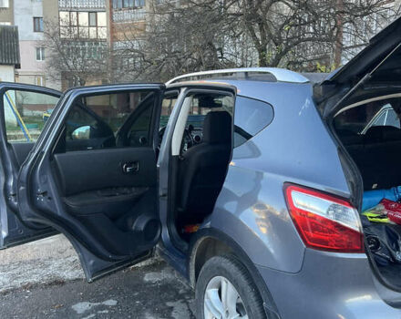 Серый Ниссан Кашкай, объемом двигателя 2 л и пробегом 230 тыс. км за 9800 $, фото 6 на Automoto.ua