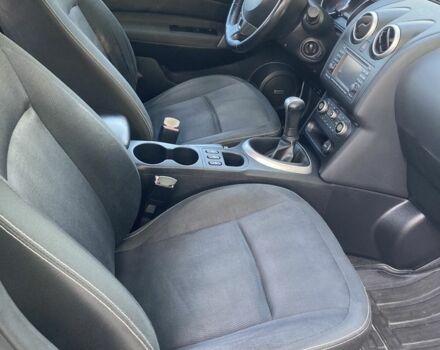 Сірий Ніссан Кашкай, об'ємом двигуна 1.6 л та пробігом 180 тис. км за 9250 $, фото 7 на Automoto.ua