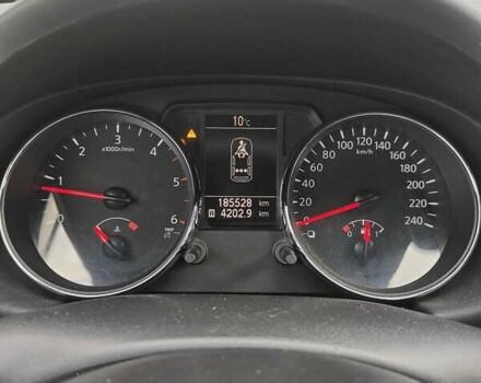 Серый Ниссан Кашкай, объемом двигателя 2 л и пробегом 185 тыс. км за 10500 $, фото 34 на Automoto.ua