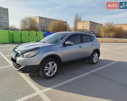 Серый Ниссан Кашкай, объемом двигателя 1.5 л и пробегом 250 тыс. км за 10000 $, фото 17 на Automoto.ua