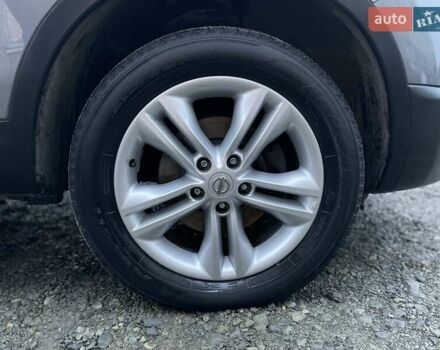 Сірий Ніссан Кашкай, об'ємом двигуна 1.5 л та пробігом 218 тис. км за 12000 $, фото 51 на Automoto.ua