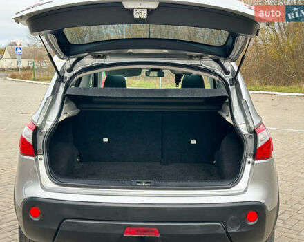 Сірий Ніссан Кашкай, об'ємом двигуна 2 л та пробігом 232 тис. км за 11450 $, фото 18 на Automoto.ua