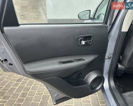 Серый Ниссан Кашкай, объемом двигателя 1.6 л и пробегом 239 тыс. км за 10300 $, фото 20 на Automoto.ua