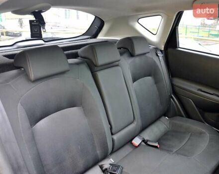 Серый Ниссан Кашкай, объемом двигателя 2 л и пробегом 154 тыс. км за 9600 $, фото 17 на Automoto.ua