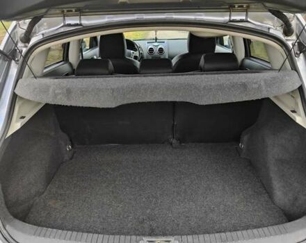 Серый Ниссан Кашкай, объемом двигателя 2 л и пробегом 185 тыс. км за 10500 $, фото 27 на Automoto.ua