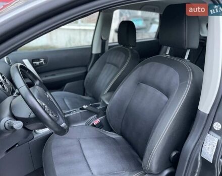 Сірий Ніссан Кашкай, об'ємом двигуна 1.5 л та пробігом 218 тис. км за 12000 $, фото 25 на Automoto.ua