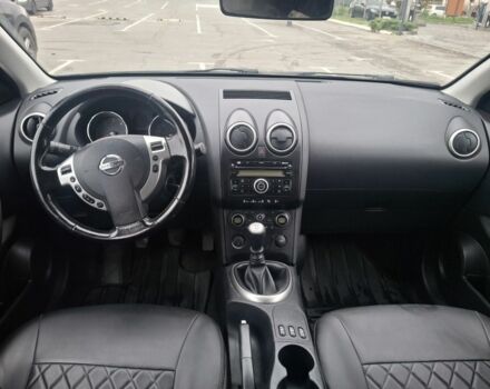 Серый Ниссан Кашкай, объемом двигателя 2 л и пробегом 243 тыс. км за 9700 $, фото 7 на Automoto.ua