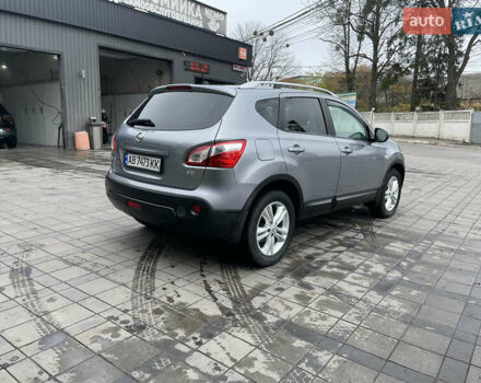 Серый Ниссан Кашкай, объемом двигателя 2 л и пробегом 170 тыс. км за 12000 $, фото 3 на Automoto.ua