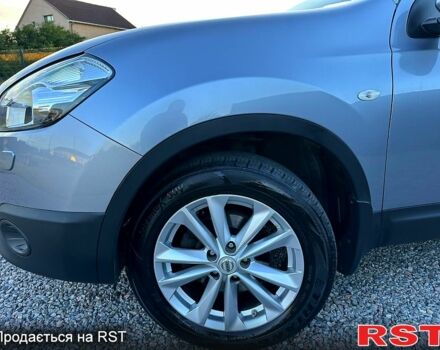 Серый Ниссан Кашкай, объемом двигателя 1.6 л и пробегом 157 тыс. км за 11250 $, фото 2 на Automoto.ua