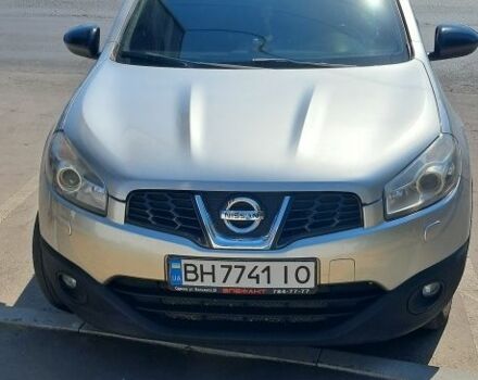 Серый Ниссан Кашкай, объемом двигателя 2 л и пробегом 156 тыс. км за 10700 $, фото 4 на Automoto.ua