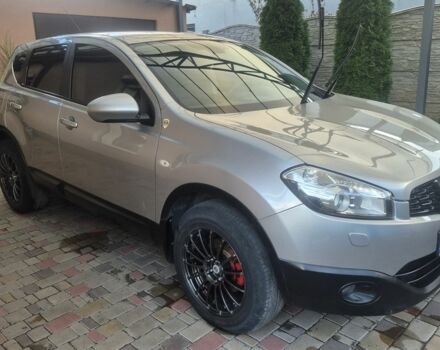 Серый Ниссан Кашкай, объемом двигателя 2 л и пробегом 189 тыс. км за 10500 $, фото 2 на Automoto.ua