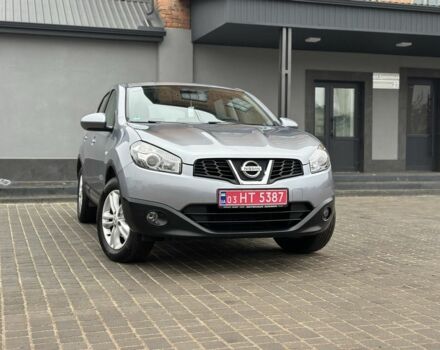 Серый Ниссан Кашкай, объемом двигателя 1.6 л и пробегом 239 тыс. км за 10300 $, фото 2 на Automoto.ua