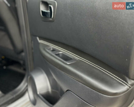 Сірий Ніссан Кашкай, об'ємом двигуна 2 л та пробігом 232 тис. км за 11450 $, фото 29 на Automoto.ua