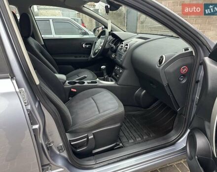 Серый Ниссан Кашкай, объемом двигателя 1.6 л и пробегом 239 тыс. км за 10300 $, фото 15 на Automoto.ua