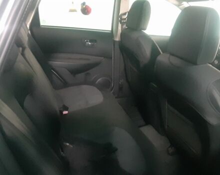 Серый Ниссан Кашкай, объемом двигателя 2 л и пробегом 210 тыс. км за 10000 $, фото 7 на Automoto.ua