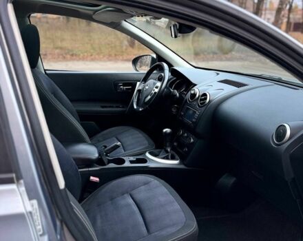 Сірий Ніссан Кашкай, об'ємом двигуна 1.6 л та пробігом 162 тис. км за 10300 $, фото 5 на Automoto.ua