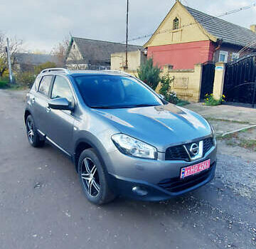 Серый Ниссан Кашкай, объемом двигателя 1.5 л и пробегом 216 тыс. км за 10600 $, фото 2 на Automoto.ua