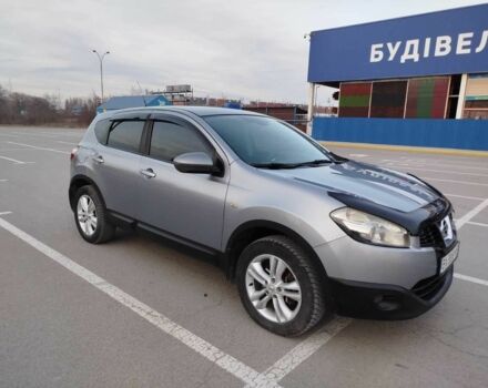 Серый Ниссан Кашкай, объемом двигателя 1.5 л и пробегом 250 тыс. км за 9000 $, фото 5 на Automoto.ua
