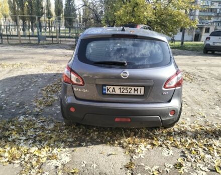Серый Ниссан Кашкай, объемом двигателя 1.5 л и пробегом 232 тыс. км за 9100 $, фото 3 на Automoto.ua