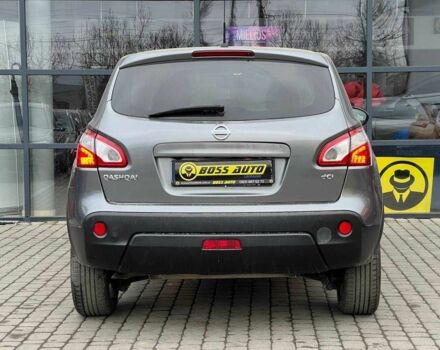 Серый Ниссан Кашкай, объемом двигателя 2 л и пробегом 260 тыс. км за 11500 $, фото 5 на Automoto.ua